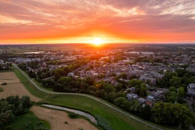Skyline Wageningen zonsondergang