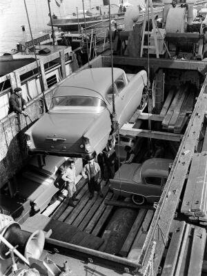 American Cars in the Port of Rotterdam – Classic Chevrolet Import