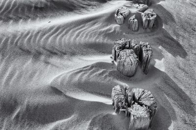 Drei Stangen in einer Reihe