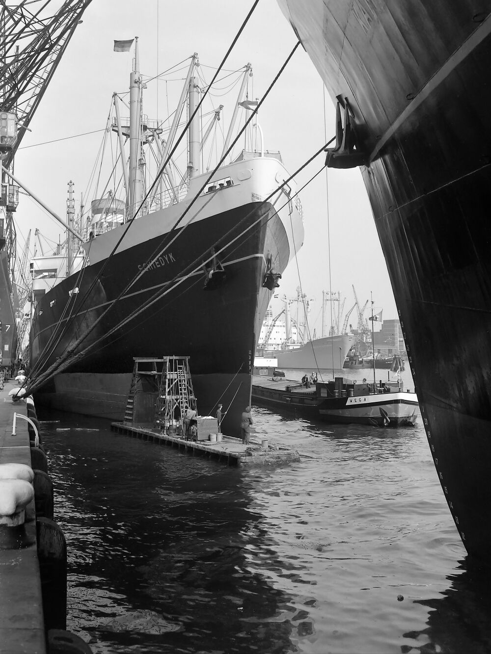 Maritime Operations in the Port of Rotterdam – ss Schiedyk