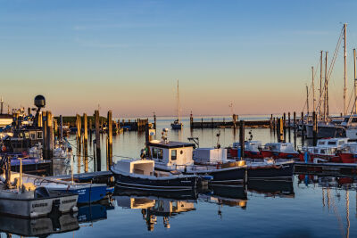 Jachthaven Yerseke met zonsondergang