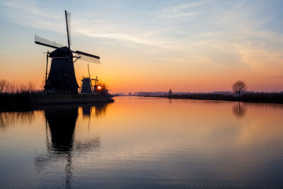 Kinderdijk met zonsopgang